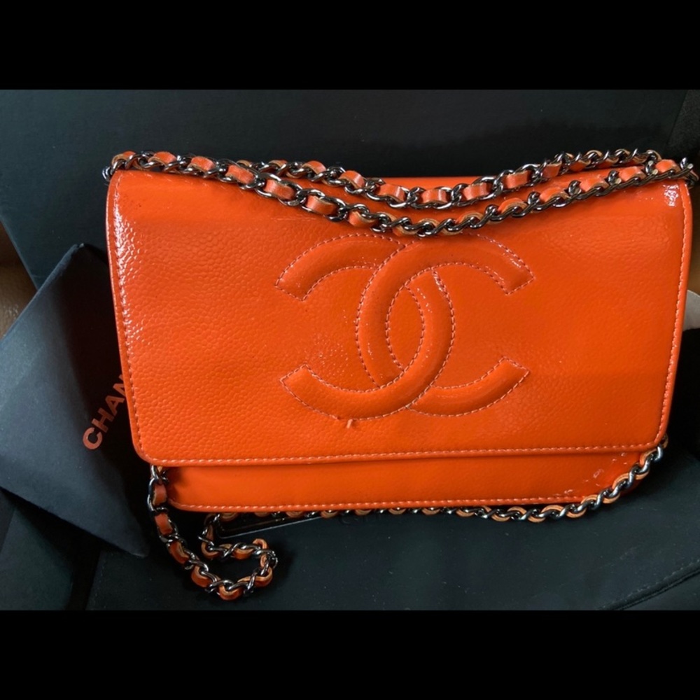 Authentic Chanel PatentCaviar LeatherEnvelope WOC